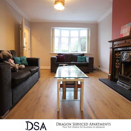 ברמינגהאם Solihull/Nec/Airport 3 Bedroom Semi-Detached House מראה חיצוני תמונה