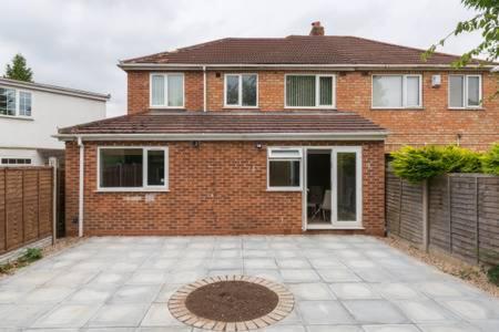 ברמינגהאם Solihull/Nec/Airport 3 Bedroom Semi-Detached House מראה חיצוני תמונה
